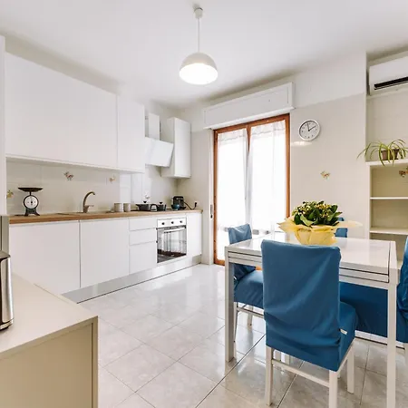 Apartment Artemisia House Vastema