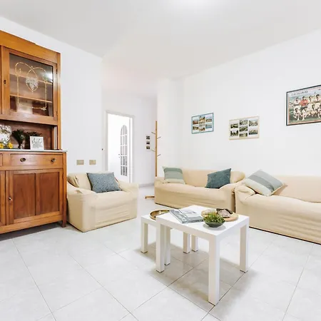 Artemisia House Vastema
